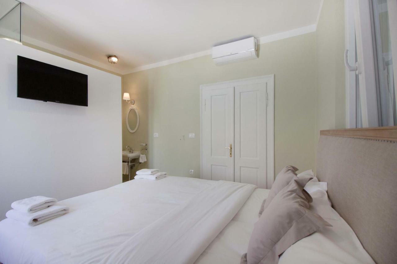 Bed&Breakfast Murterski Dvori מראה חיצוני תמונה